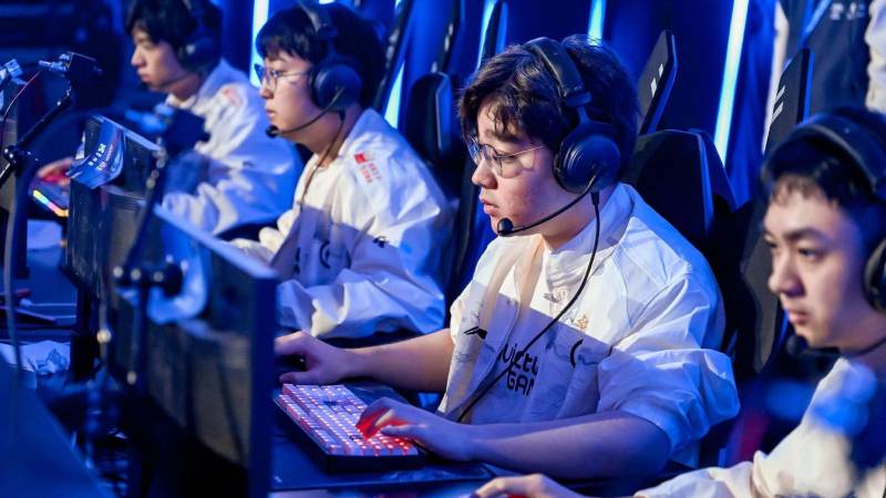 Faker世界赛表现深度拆解:从操作细节到赛场决策的长期观察